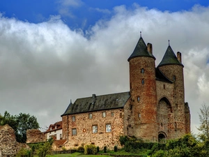 Germany, Burg Mürlenbach