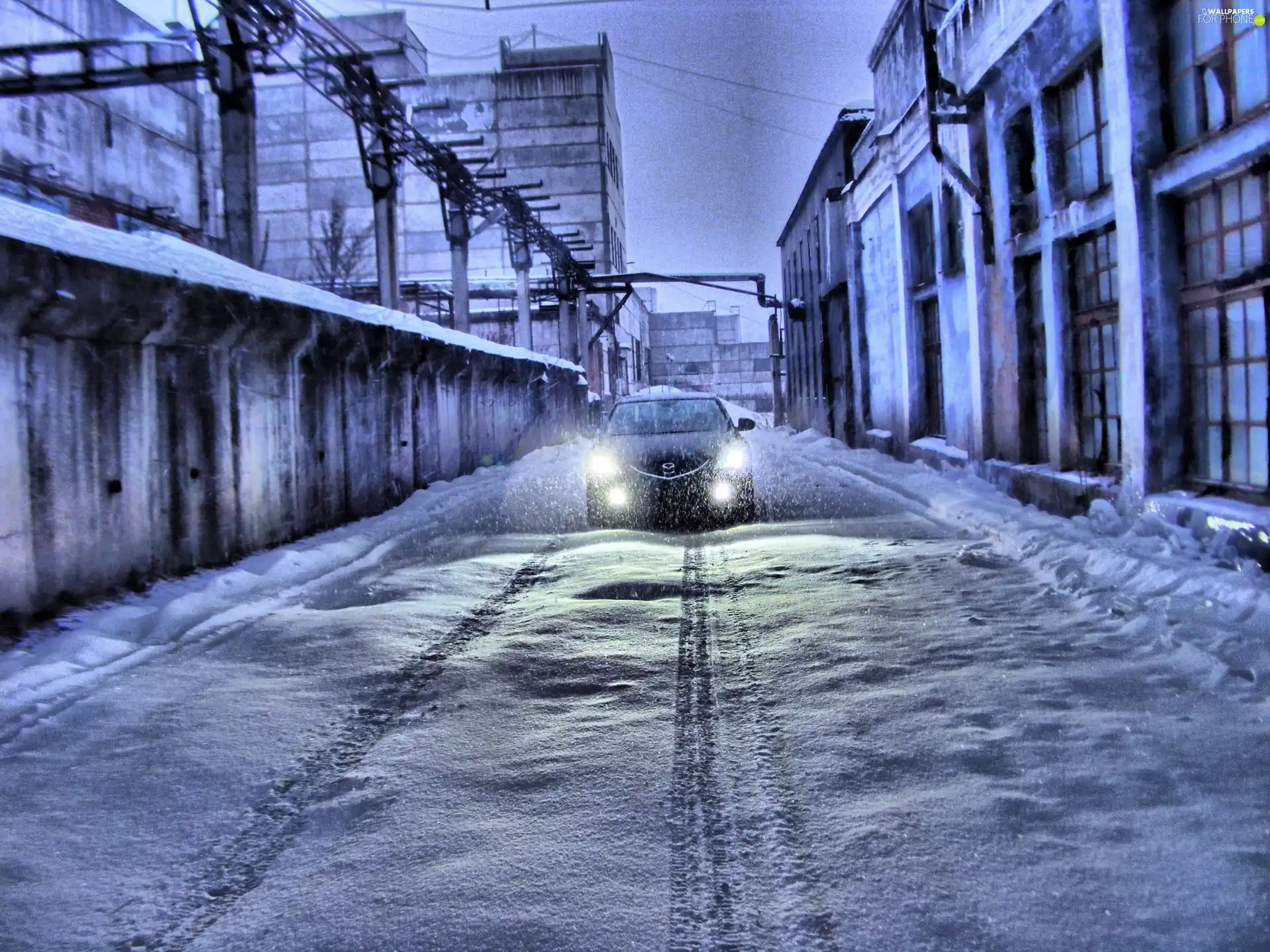 Street, Mazda, A snow-covered