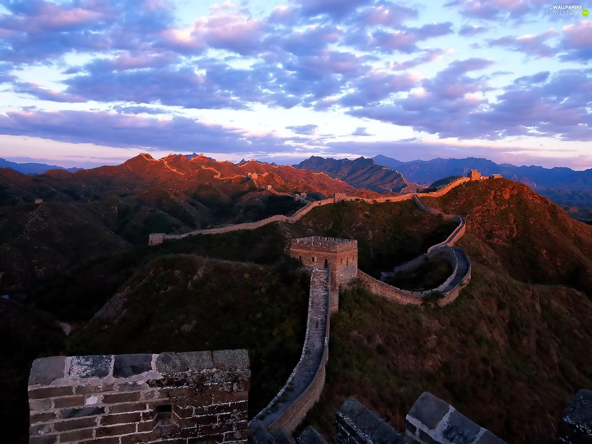 Great Chinese Wall, clouds