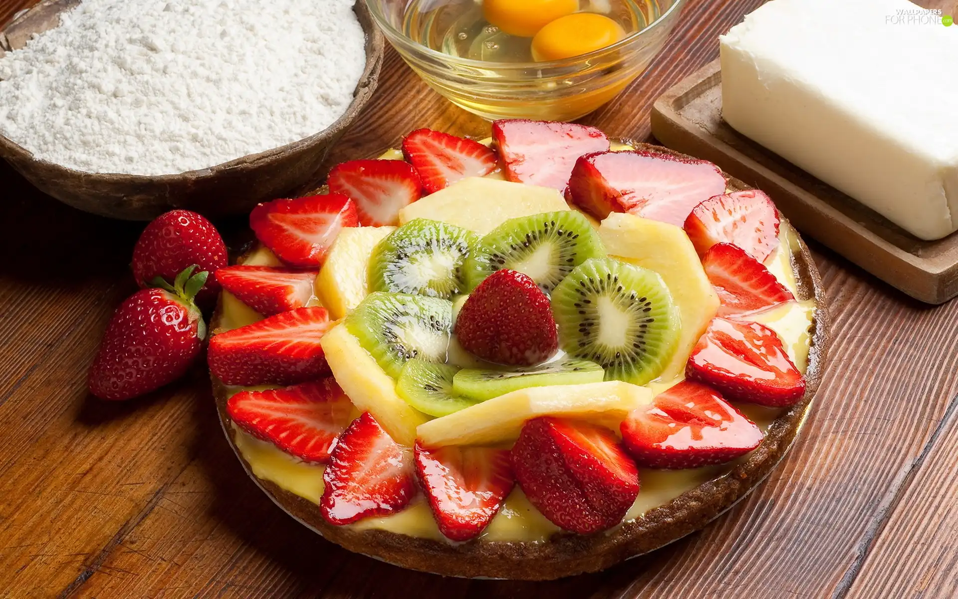 kiwi, strawberries, eggs, lard, flour, Banana