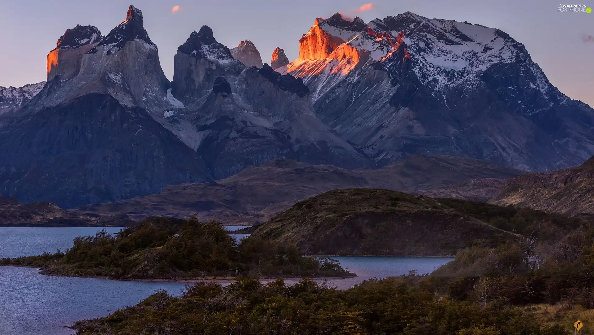 Massif Torres del Paine, Torres del Paine National Park, Patagonia, Chile, lake, Cordillera del Paine Mountains