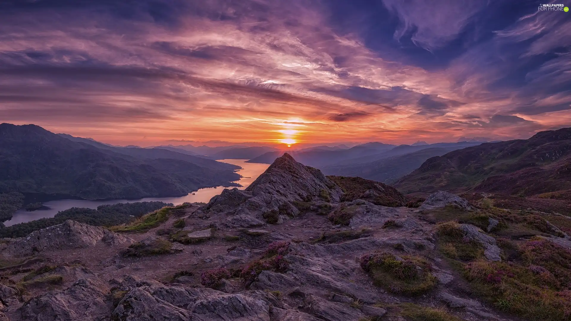 Stirling County, Ben Aan Hill, Great Sunsets, Loch Katrine Lake, Loch Lomond and the Trossachs National Park, Scotland, Mountains