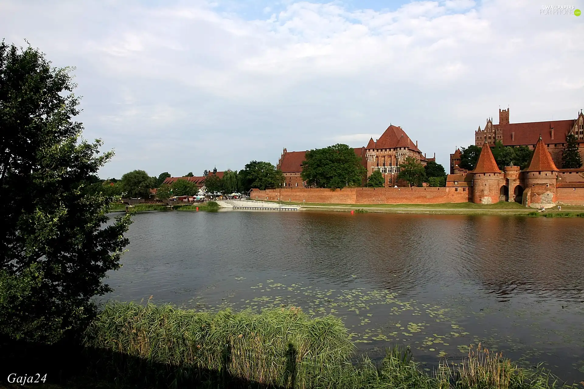 Teutonic Castle, Malbork, Poland, Nogat River