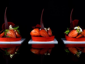 strawberries, Cookies, Dark Background, reflection, chocolate, dessert