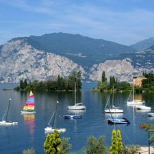 Boats, Mountains, lake