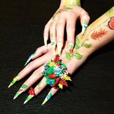 Bodypainting, hands, manicure