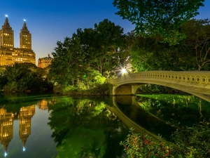 New York, The United States, Central Park, Bow Bridge, Eldorado Building, reflection, light, twilight, lake