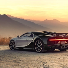 Bugatti Chiron, Back