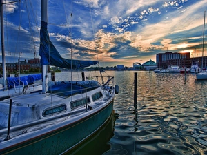 clouds, buildings, Boats, Sky, lake