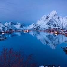 snow, winter, Norwegian Sea, Mountains, Moskenesoya Island, Norway, Reine, Lofoten, Houses