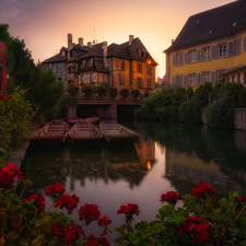 Small Venice District, Lauch River, Upper Rhine Department, boats, Houses, City Colmar, France