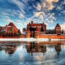 Monument, Malbork, Castle