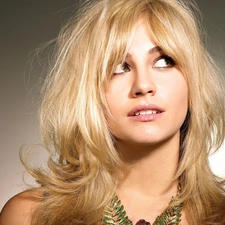 Necklace, Pixie Lott, Women, Blonde, Beauty