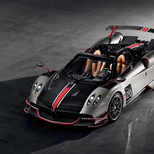 Pagani Huayra, Roadster