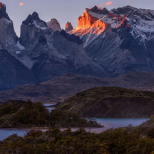 Massif Torres del Paine, Torres del Paine National Park, Patagonia, Chile, lake, Cordillera del Paine Mountains