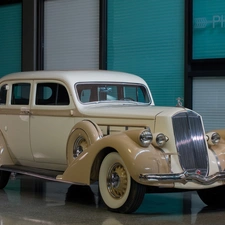 Pierce Arrow Deluxe 8 Touring Sedan