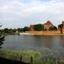 Teutonic Castle, Malbork, Poland, Nogat River