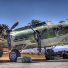 Propellers, Planes, HDR