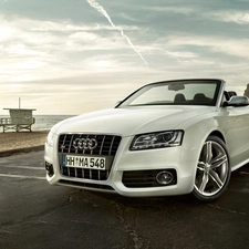 Beaches, Audi S5, sea