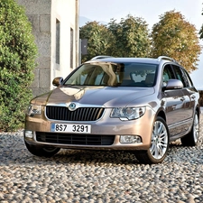 Skoda Superb, Combi