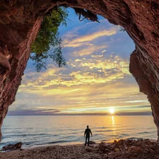 Michigan, The United States, Superior Lake, rocks, Human, Sunrise, trees, branch pics, cave