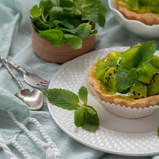 mint, Muffins, teaspoon, stuff, fork, kiwi