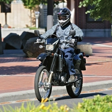 Suzuki DRZ400S, Town