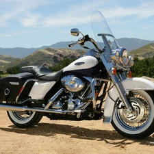 Glass, Harley Davidson Road King, Tourist