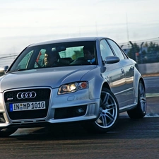 RS4, track