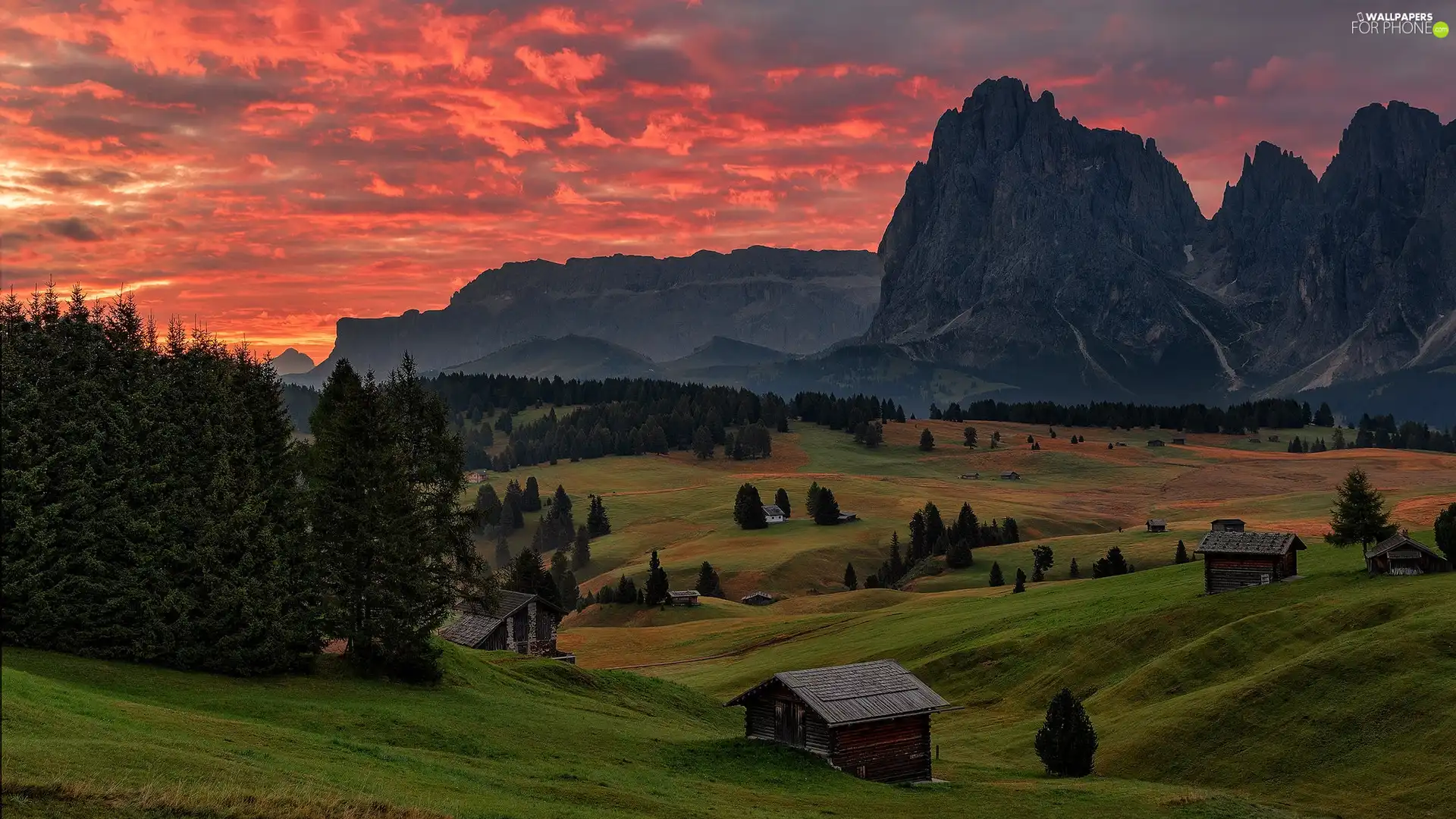 Val Gardena, Mountains, trees, Houses, Red, Italy, Seiser Alm Meadow, Valley, Dolomites, Sky, viewes