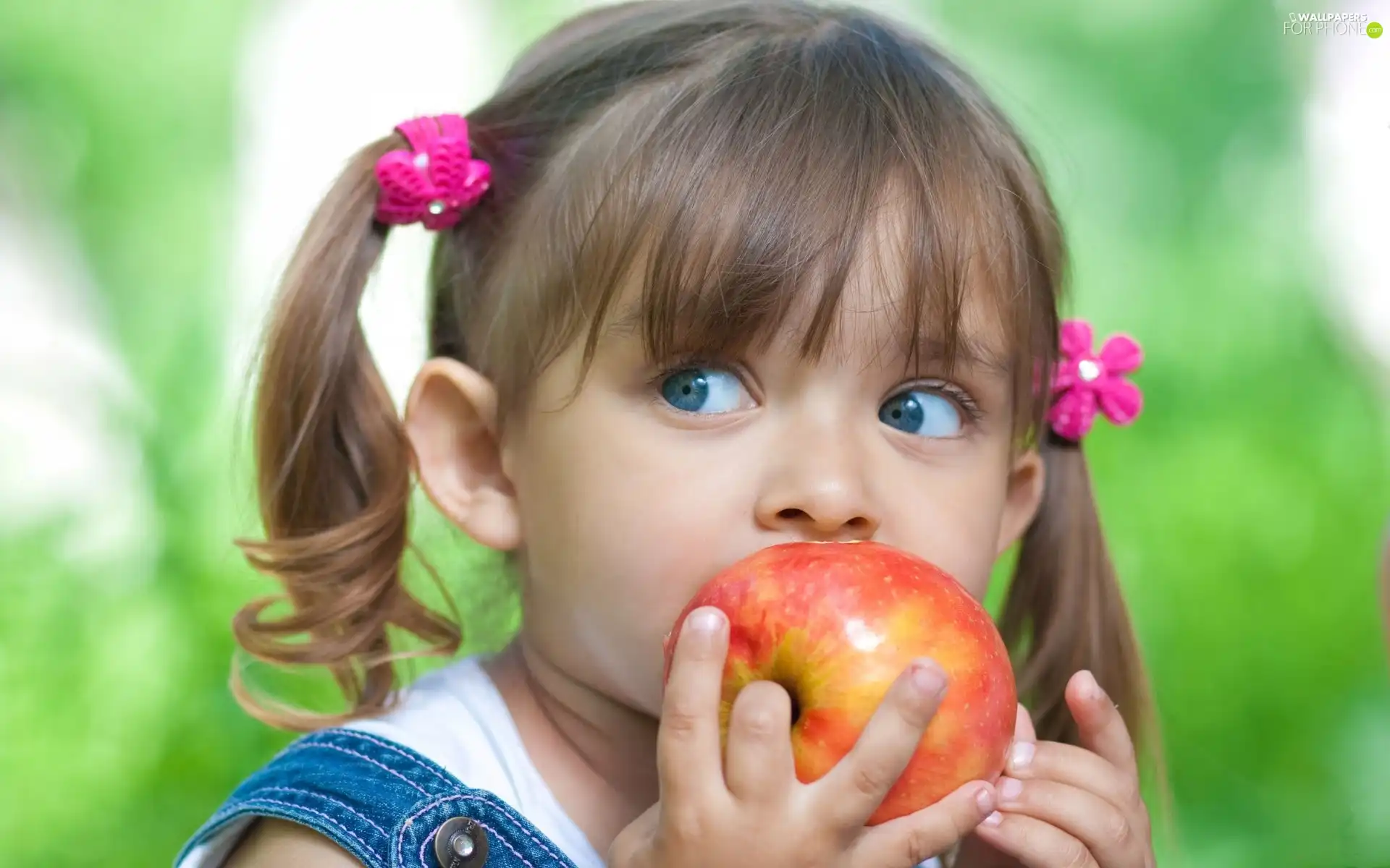 Apple, small, girl