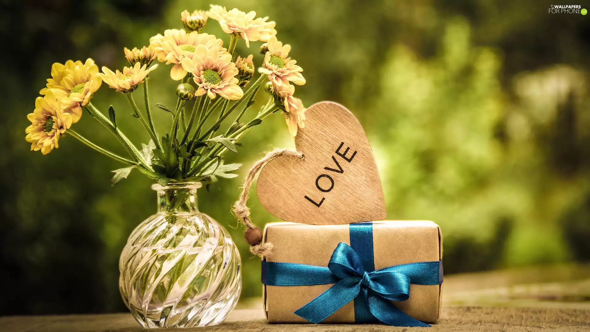 Present, Chrysanthemums, text, Vase, Flowers, Heart, blurry background