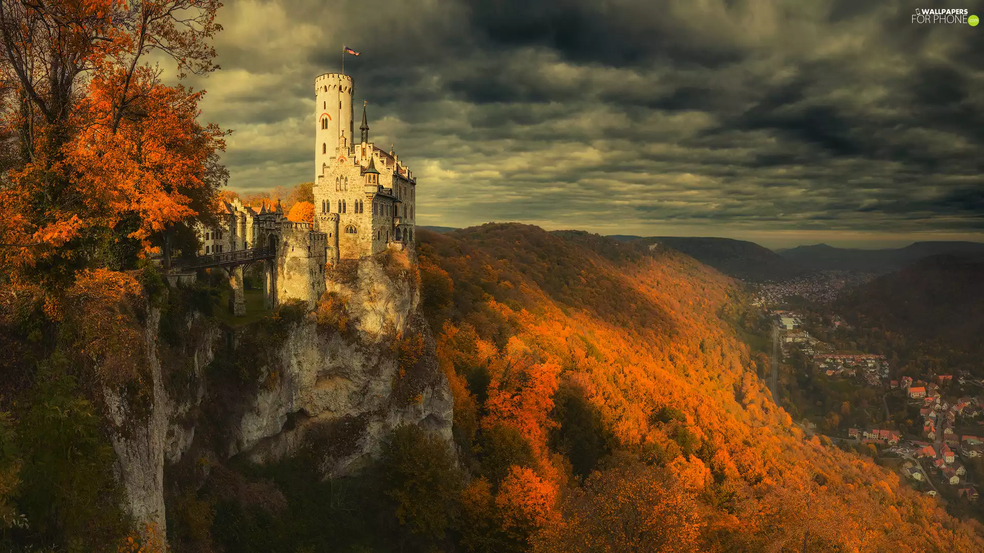Lichtenstein City, Lichtenstein Castle, trees, rocks, autumn, Germany, Baden-Württemberg, Valley, Mountains, clouds, viewes