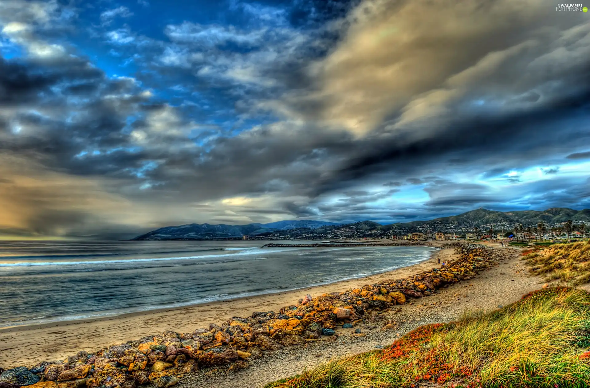 Beaches, clouds, sea