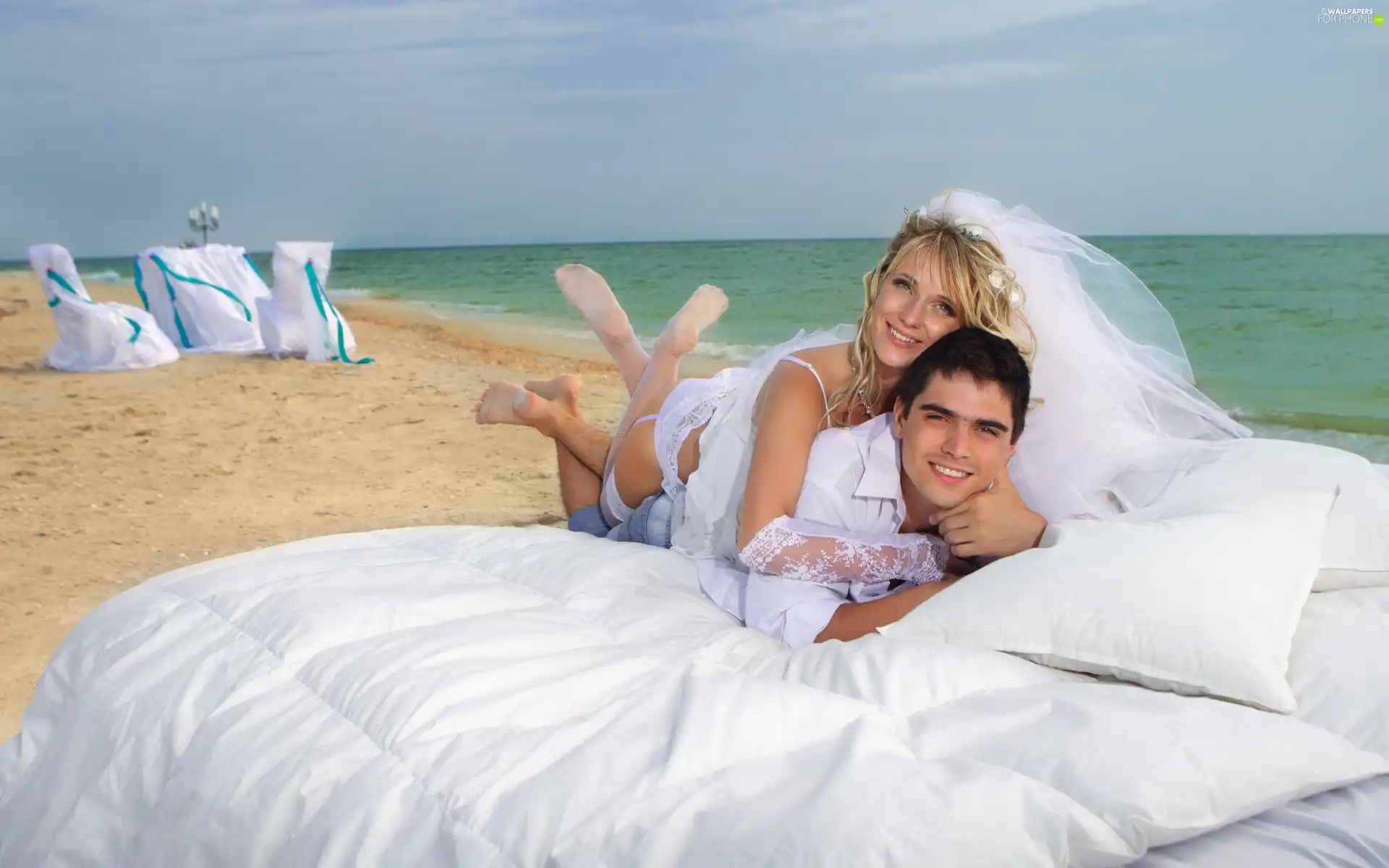 young, White Bed, Beaches, Steam
