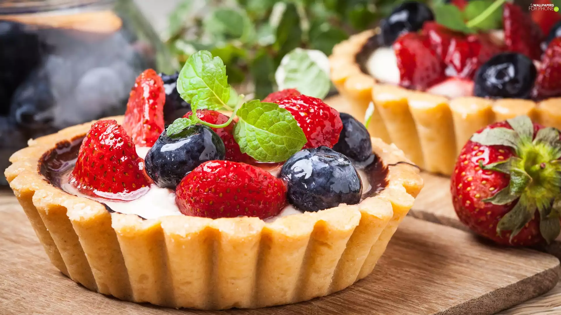 blueberries, Muffins, strawberries