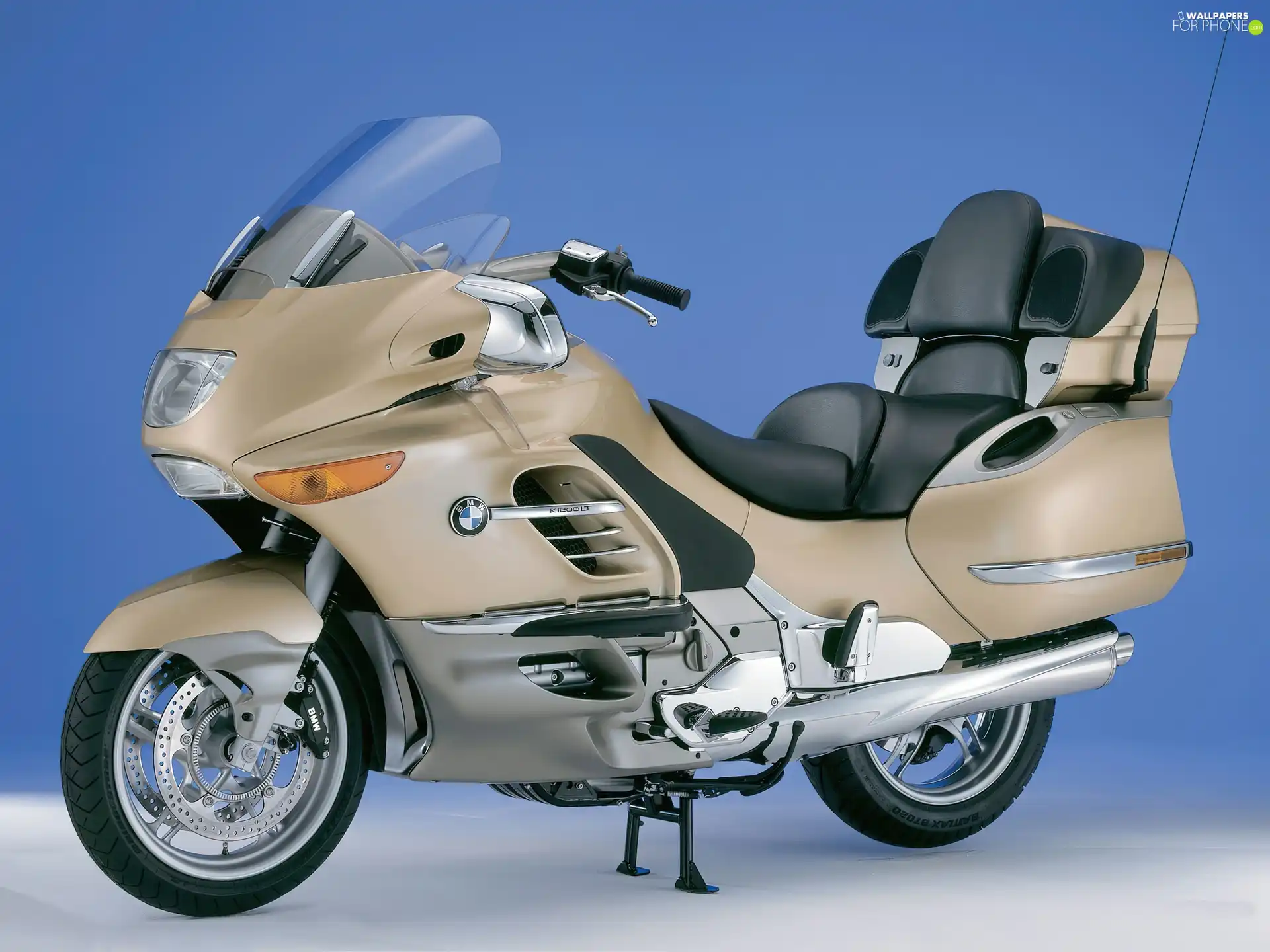 BMW K1200LT, tourism