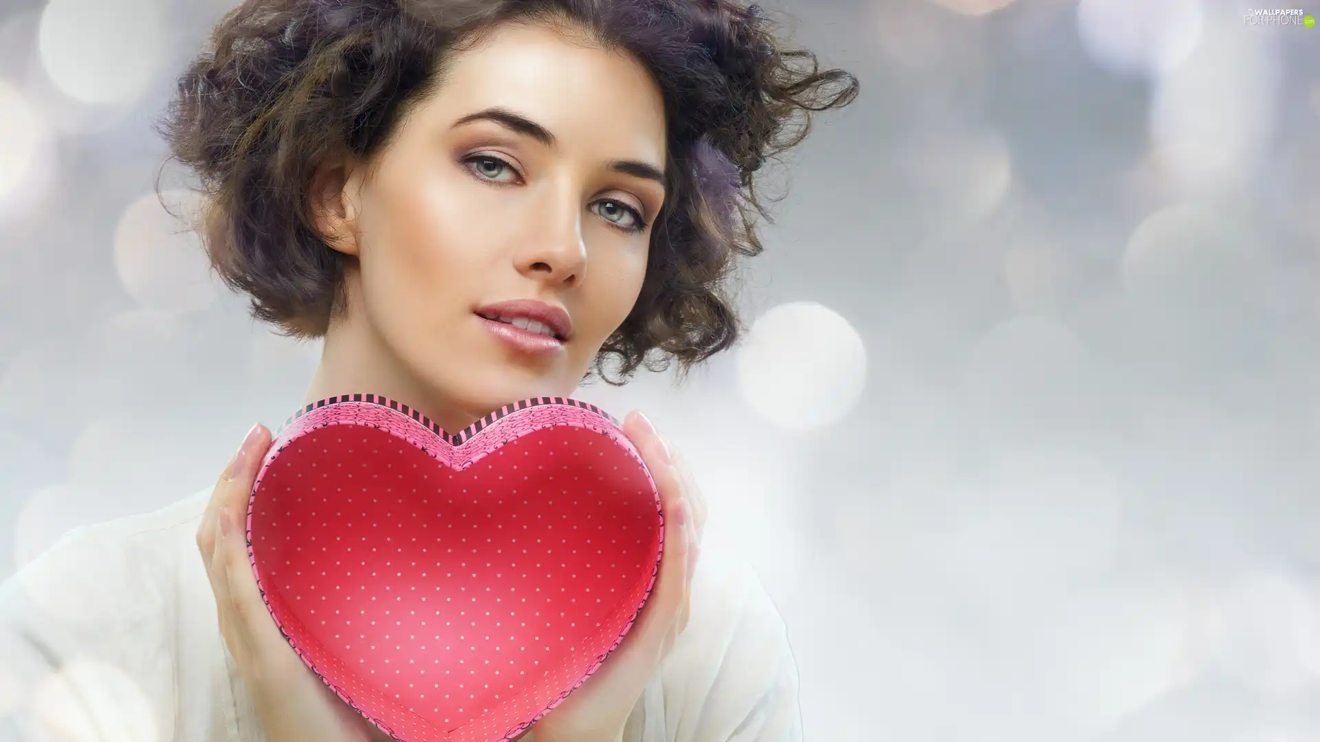 Box, Women, Heart