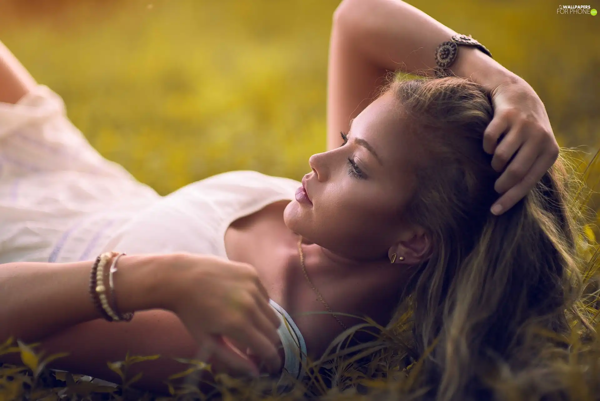 Women, Bracelet