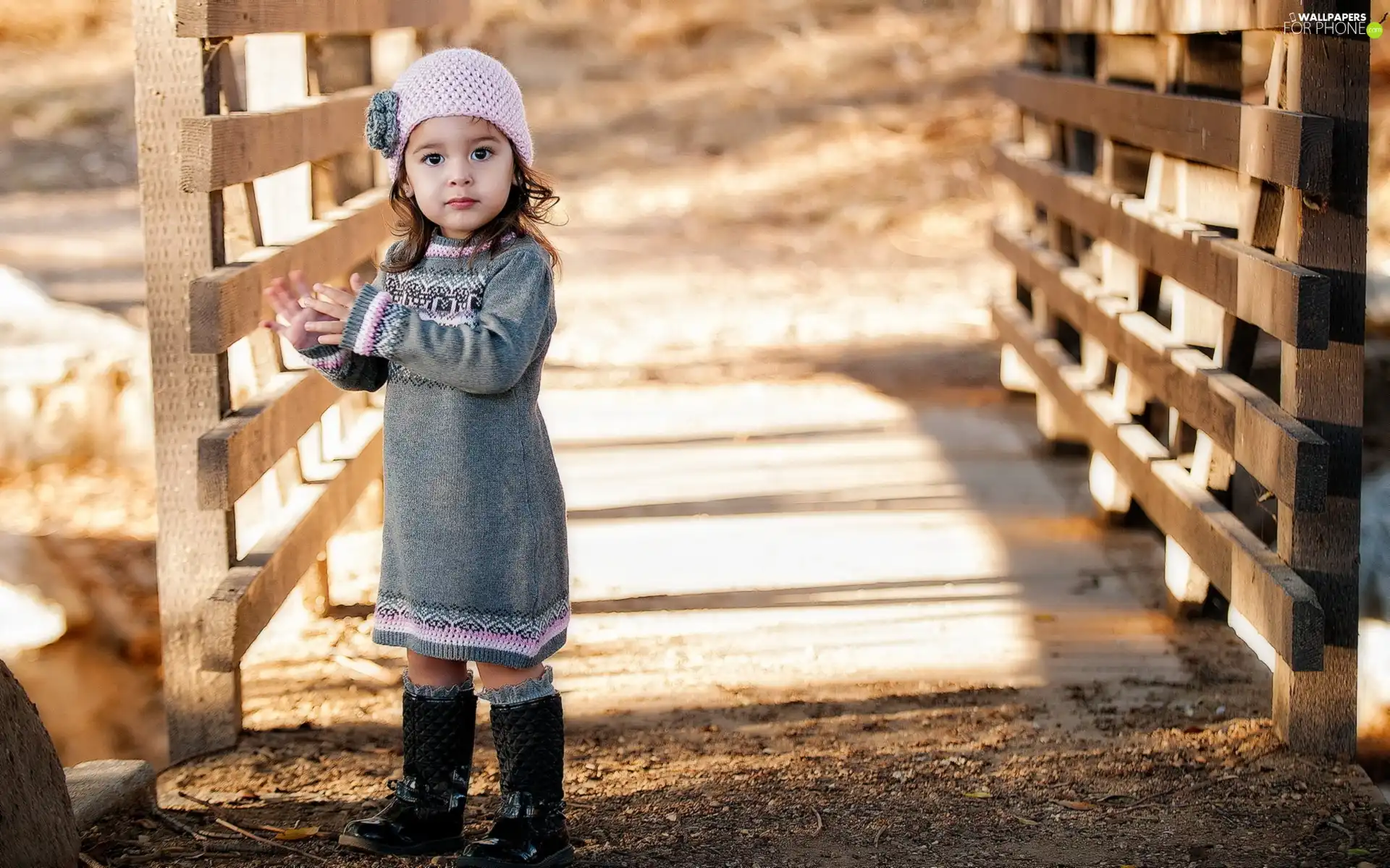 bridges, small, girl