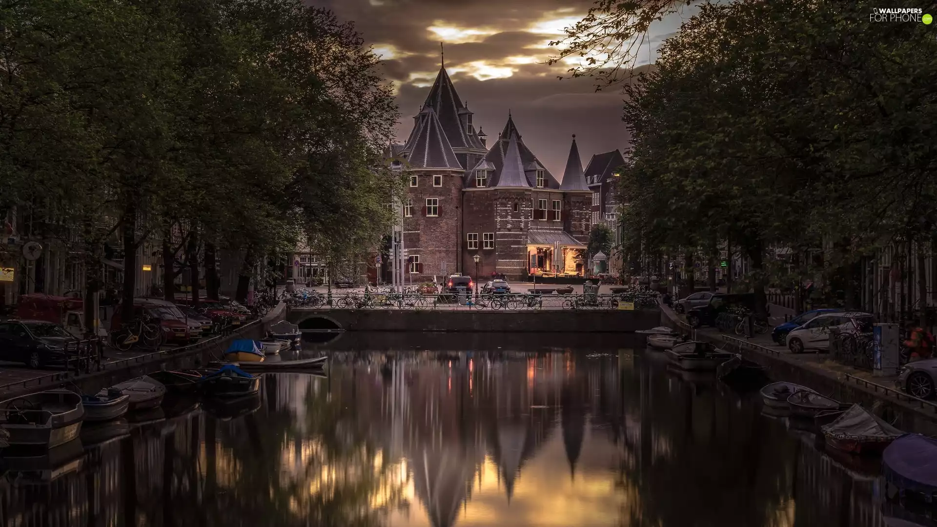 Amsterdam, Netherlands, Monument, Weigh House, trees, viewes, canal, boats, Building De Waag
