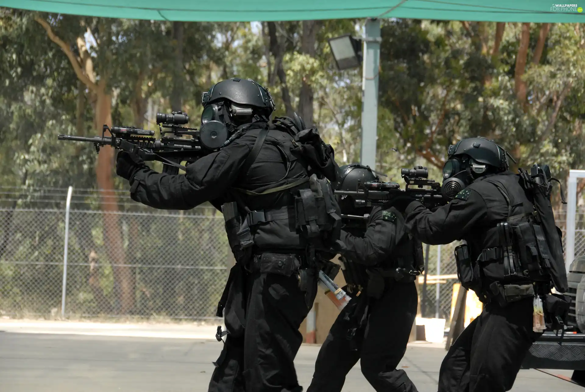 Chelm, gun, Mask