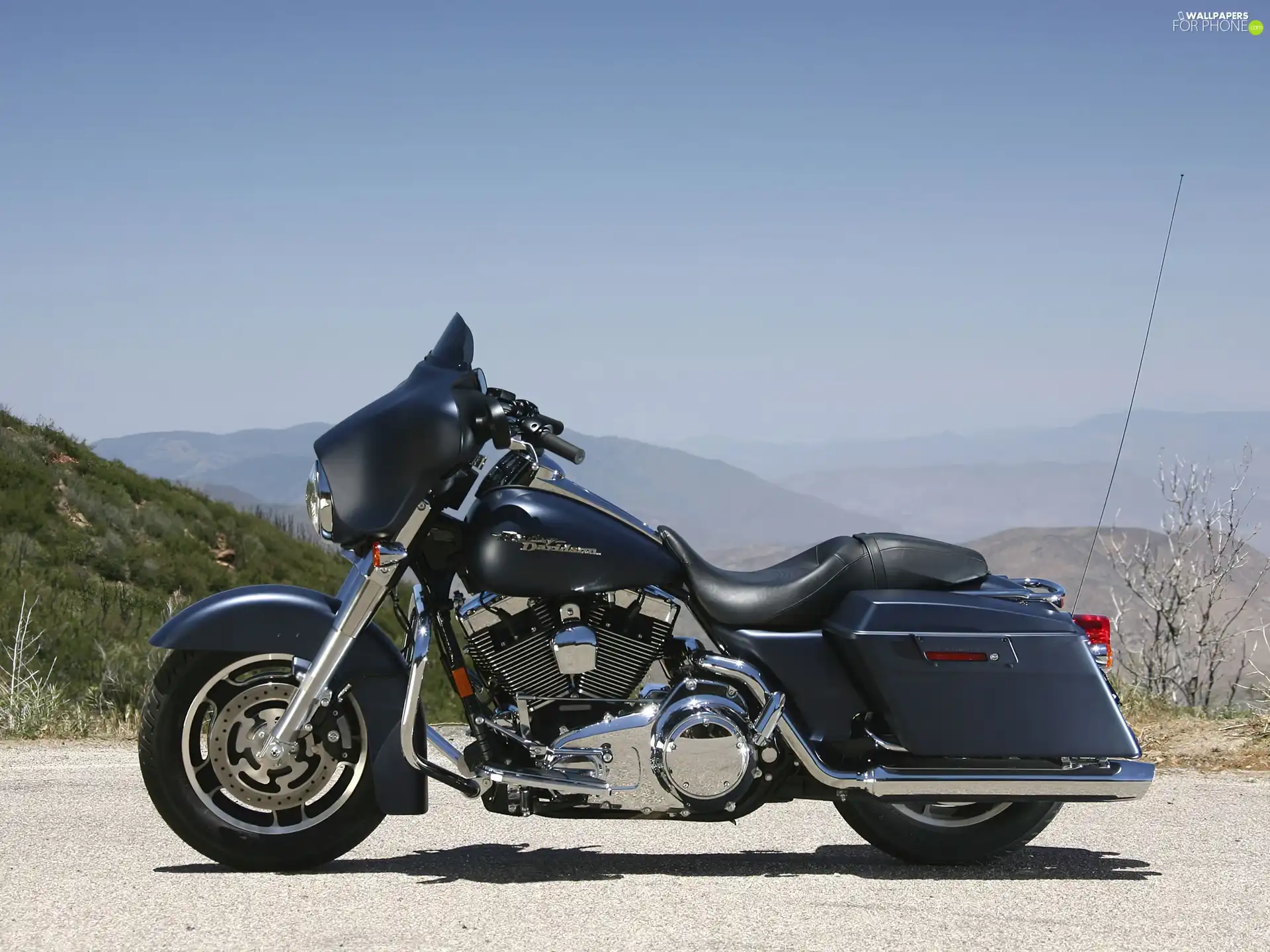 Chrome, Harley-Davidson Touring Street G, elements