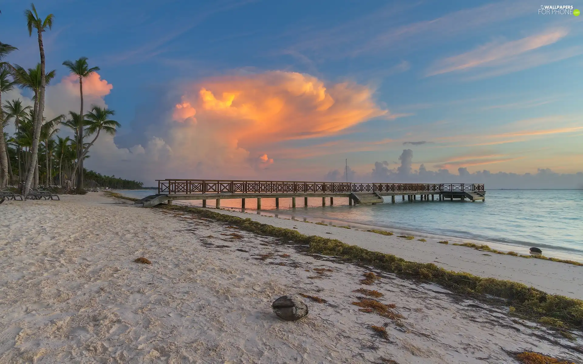 Beaches, clouds