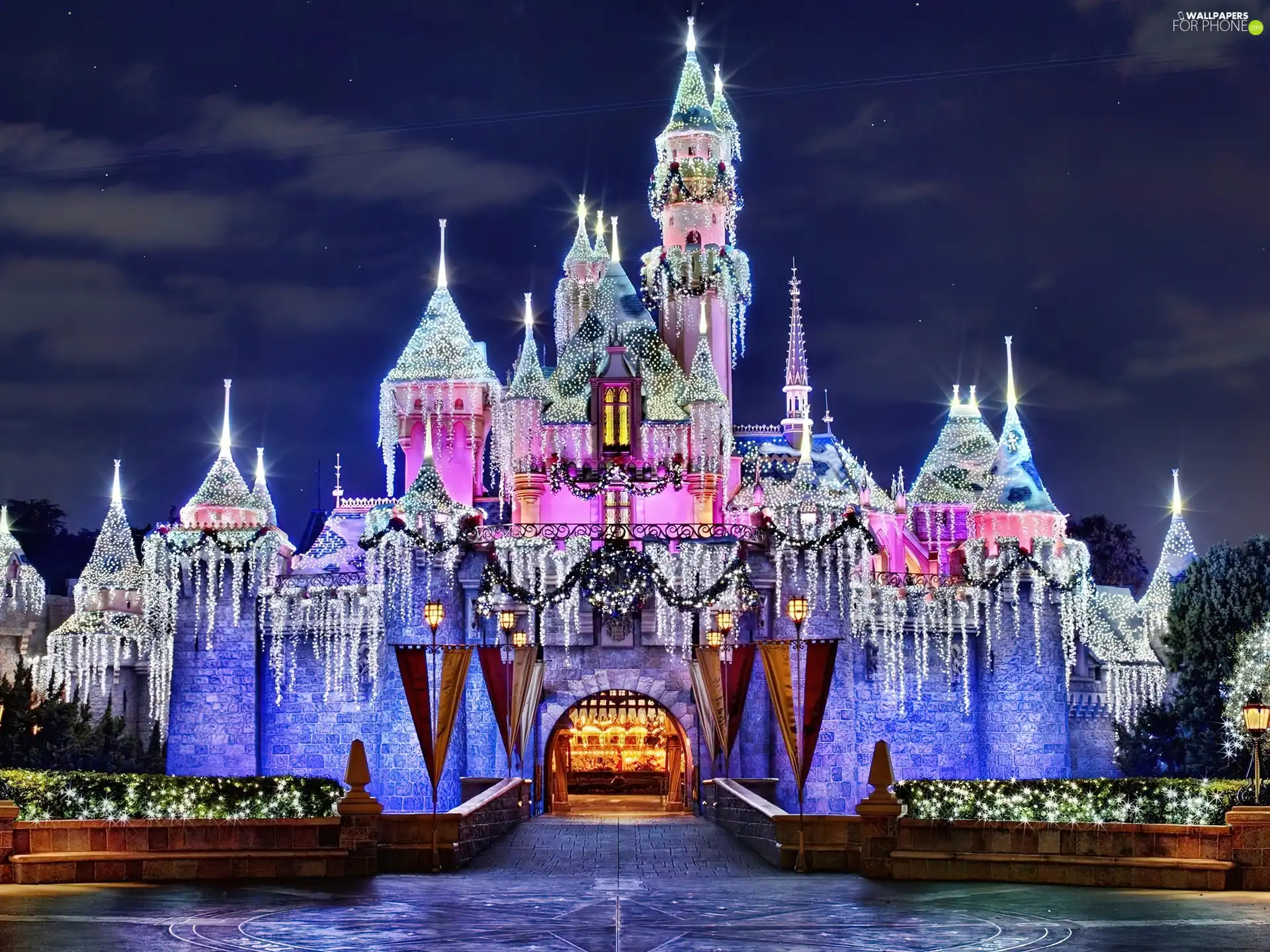 festive, Rapunzel, Disneyland, Castle