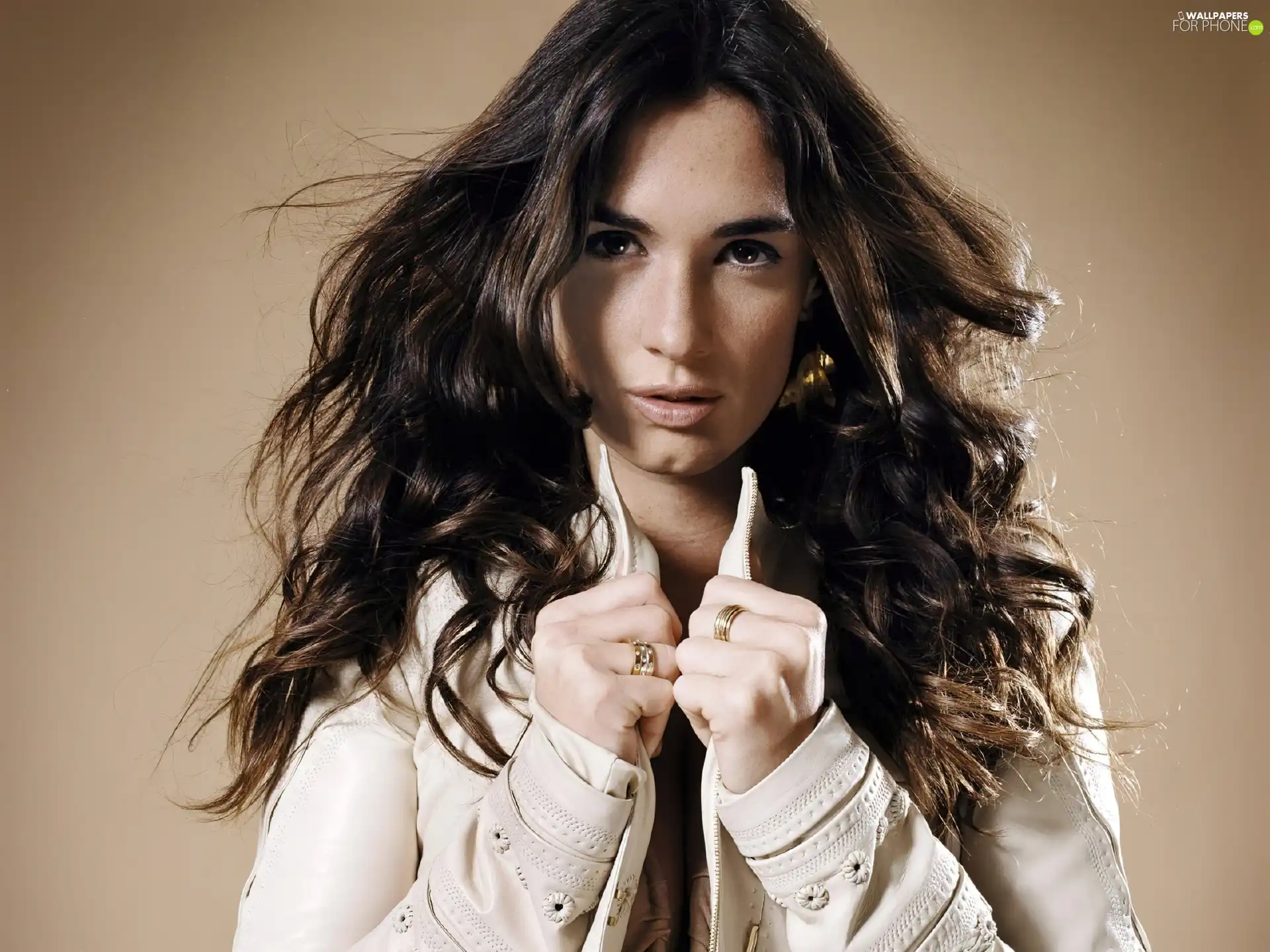 Hair, Paz Vega, dissolved