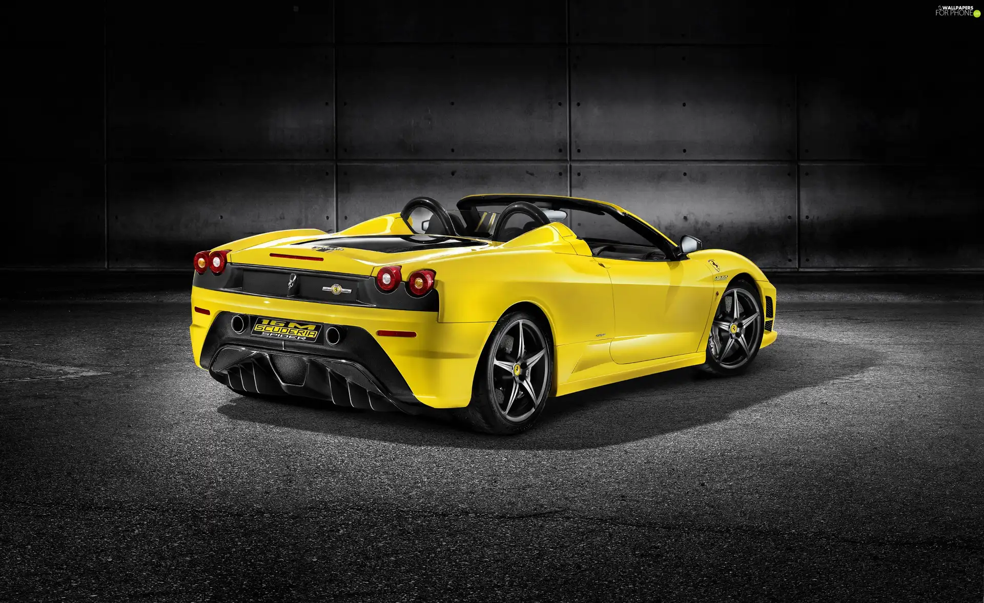 Ferrari Scuderia Spider 16M