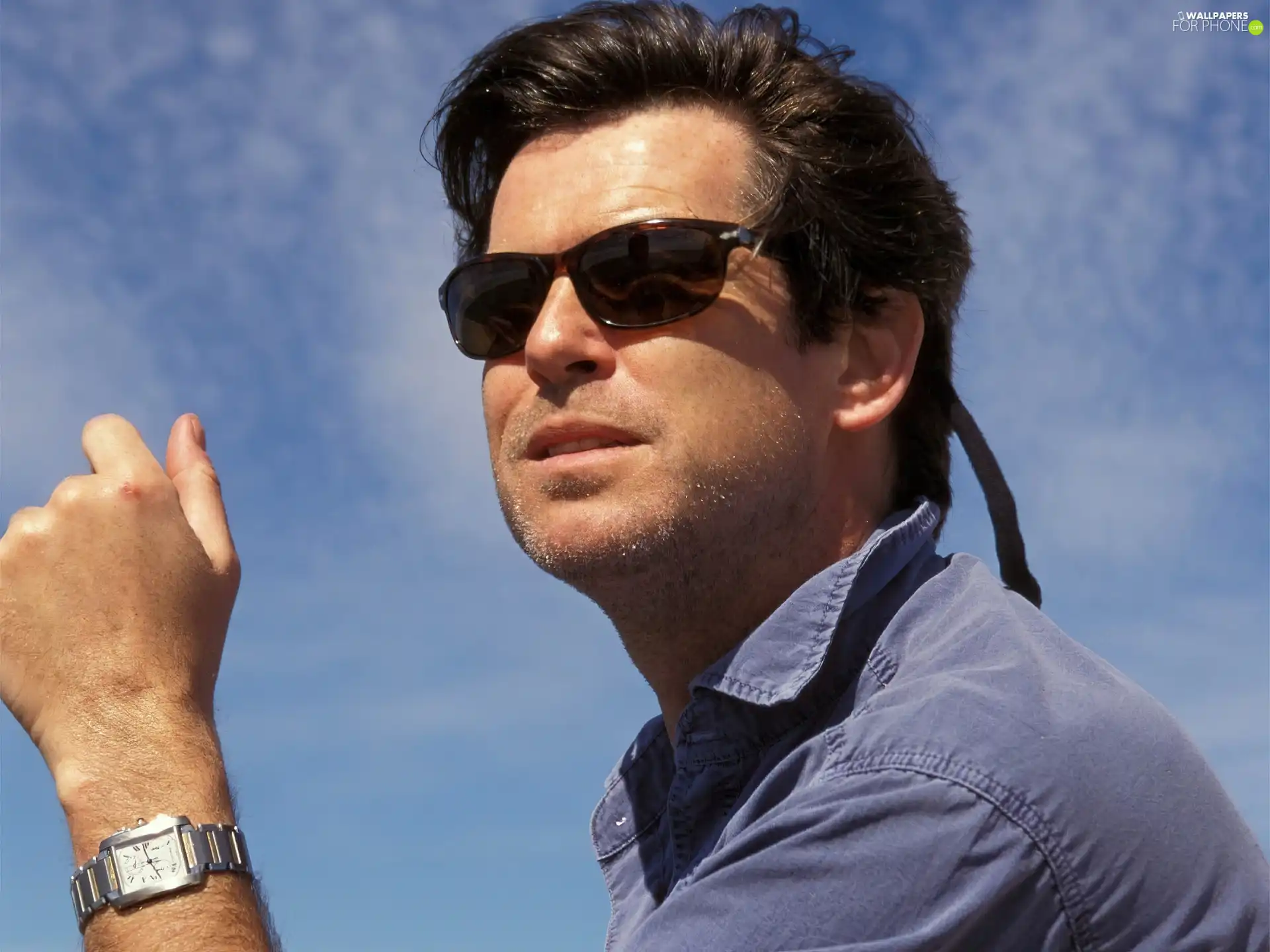 Pierce Brosnan, shirt, Glasses, Blue