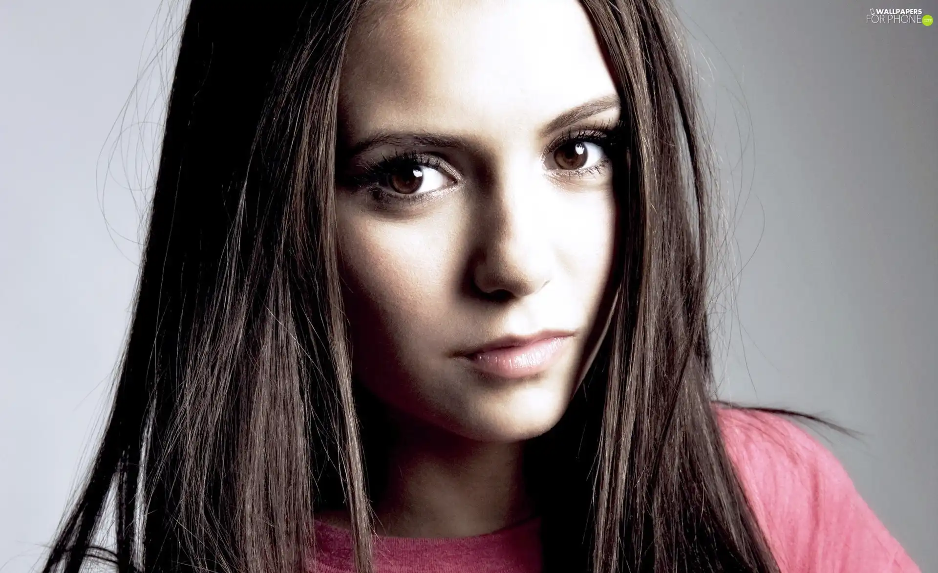 Nina Dobrev, Longs, Hair