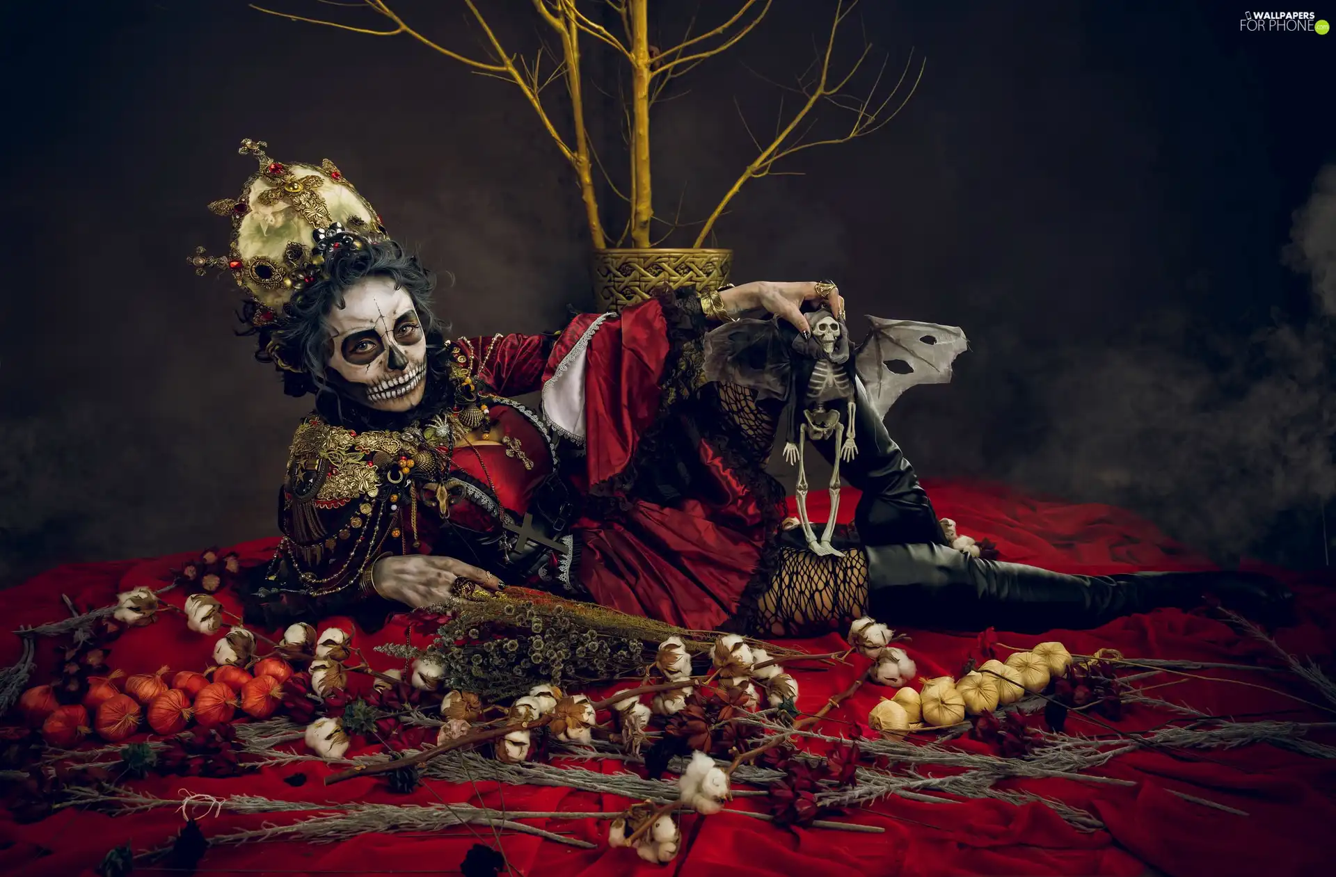 Women, halloween